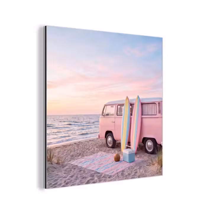Alu-Dibond-Bild - Kleinbus – Strand – Surfbrett – Sommer – Rosa
