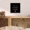 Spreuken - Thuis is het plekje waar de liefde woont - Quotes aluminium wit klein -sfeer3
