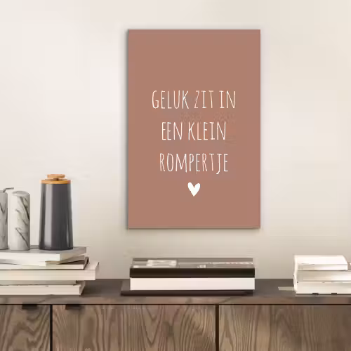 Quotes - Geluk zit in een klein rompertje - Spreuken aluminium wit klein -sfeer1