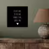 Quotes - Maaike Ouboter -  Je kust me je sust me - Spreuken aluminium wit klein -sfeer2
