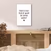 Thuis is het plekje waar de liefde woont - Spreuken - Quotes aluminium wit klein -sfeer3