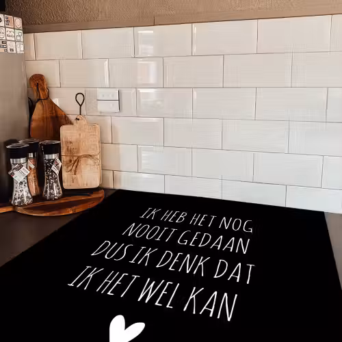 Spreuken - Ik heb het nog nooit gedaan dus - Quotes Inductie beschermer vinyl 3mm middel -sfeer3