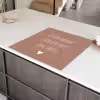 Spreuken - Liefde maakt van een huis een thuis - Quotes Inductie beschermer vinyl 3mm middel -sfeer8
