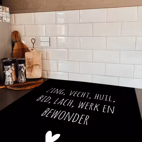 Spreuken - Ramses Shaffy - Zing vecht huil bid lach werk en bewonder - Quotes Inductie beschermer vinyl 3mm middel -sfeer3