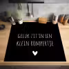 Spreuken - Quotes - Geluk zit in een klein rompertje Inductie beschermer vinyl 3mm middel -sfeer5
