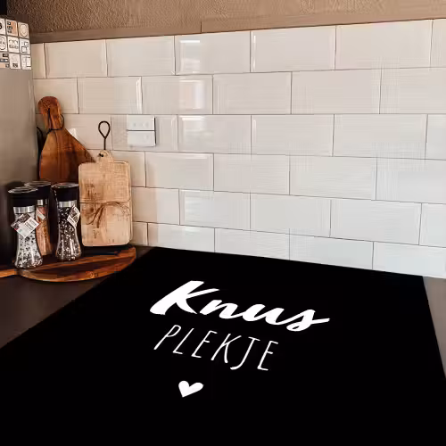Thuis - Quotes - Knus plekje - Tekst Inductie beschermer vinyl 3mm middel -sfeer3