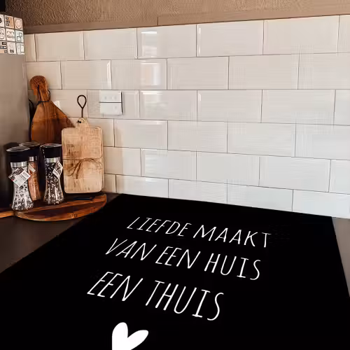 Quotes - Liefde maakt van een huis een thuis - Spreuken Inductie beschermer vinyl 3mm middel -sfeer3