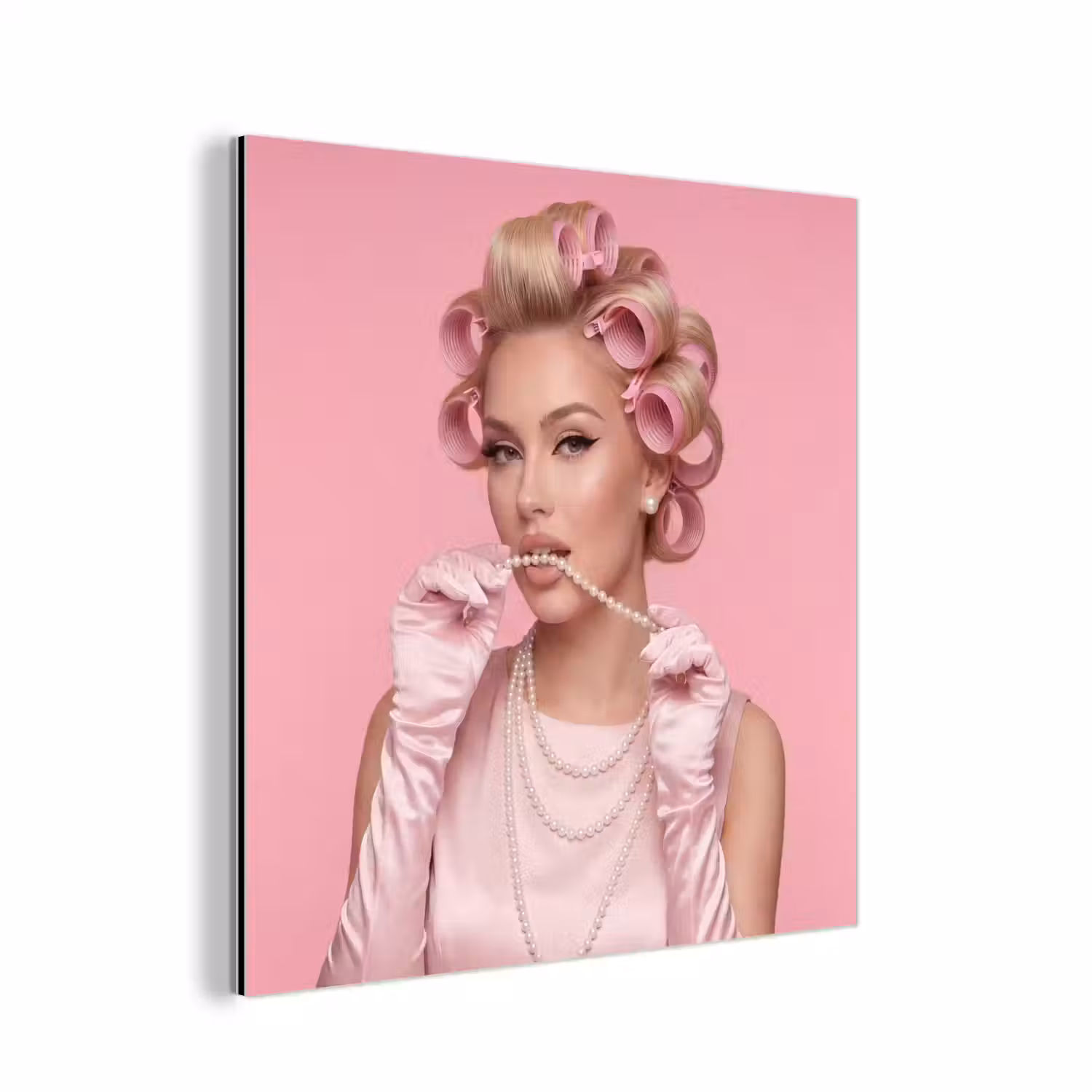 Vrouw - Roze - Parelketting - Krulspelden aluminium wit klein -3d