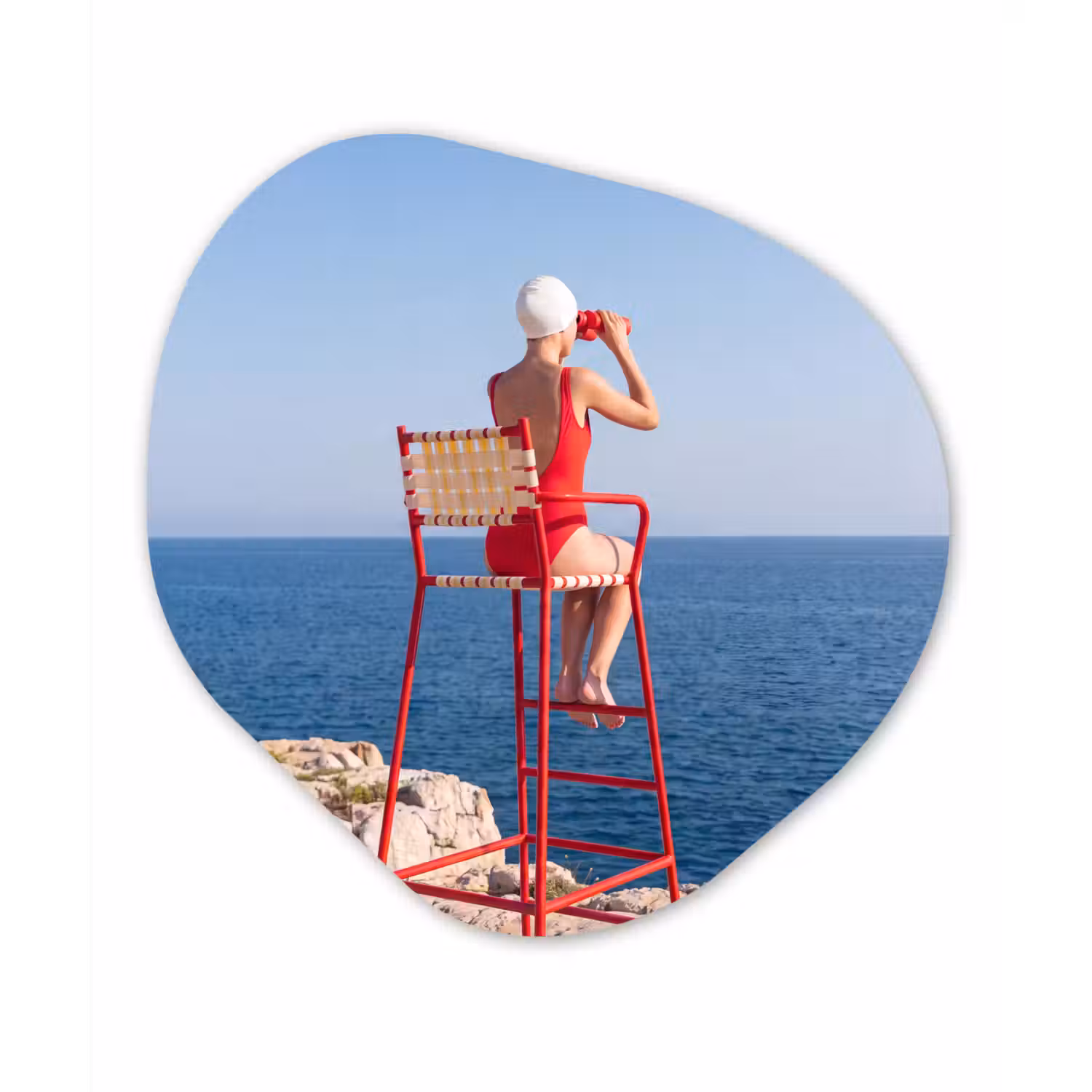 Vrouw - Zee - Kust - Verrekijker - Rood Wandcirkel Organisch Aluminium middel -3d