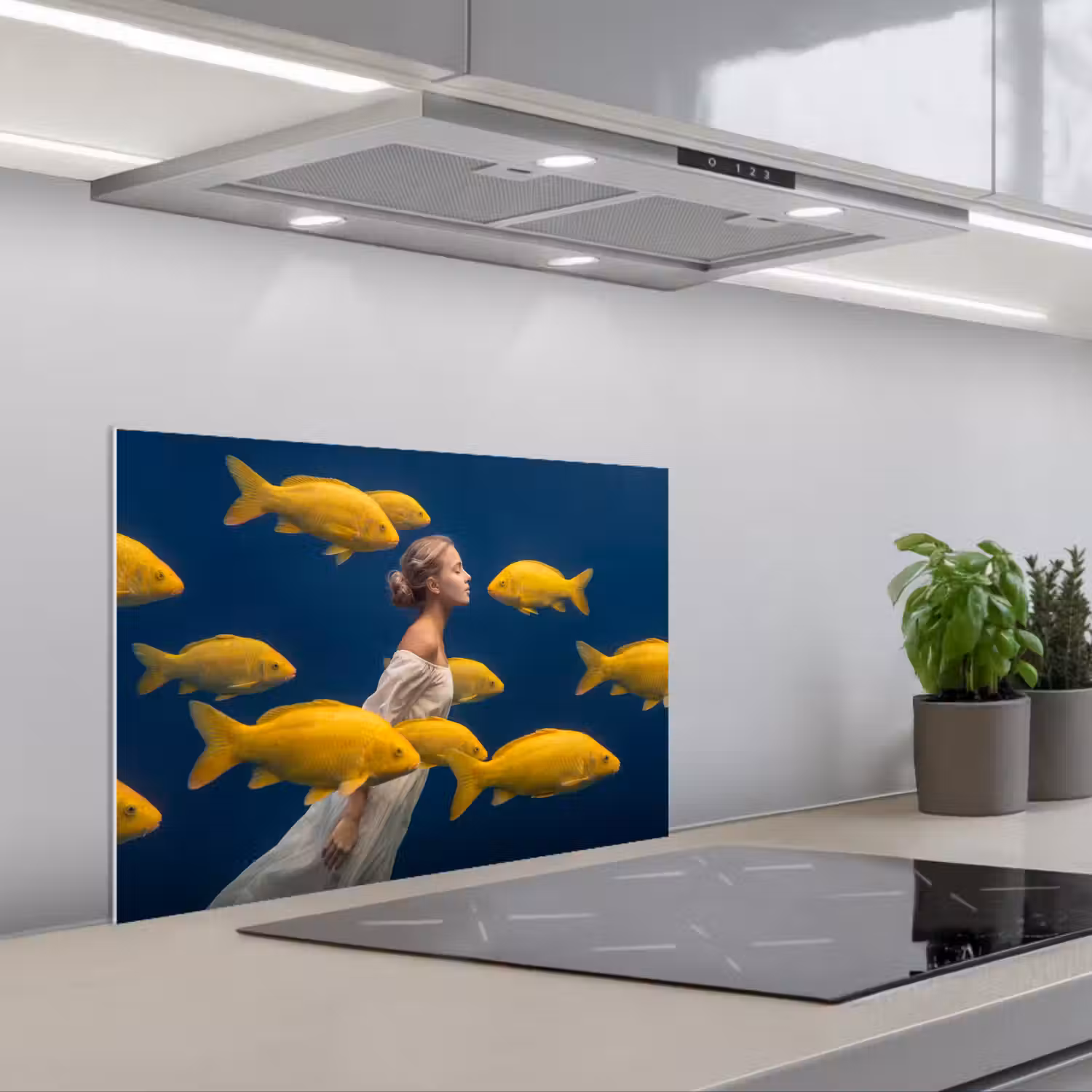 Vrouw - Vis - Water - Natuur - Geel keuken achterwand spatscherm klein -3d_schuin