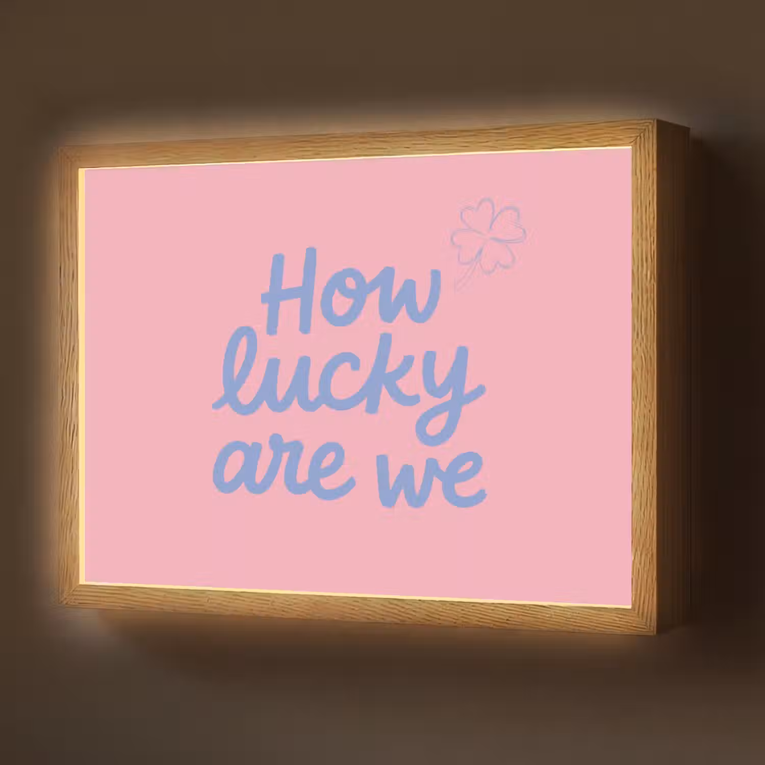 How lucky are we - Klavervier - Roze - Blauw Light Box met batterij (Wandlamp) middel -z3d_website