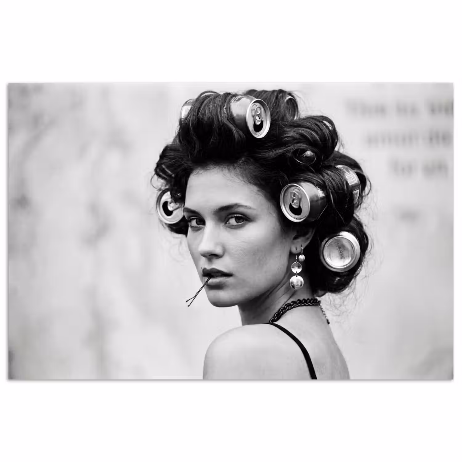 Edgy - Vrouw - Zwart - Wit poster papier klein -3d