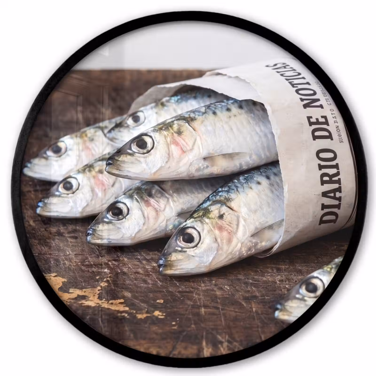 Poster im Rahmen Rund - Sardine – Zeitung – Schneidebrett - Sardientje - krant - snijplank Fotolijst rond zonder passe partout klein