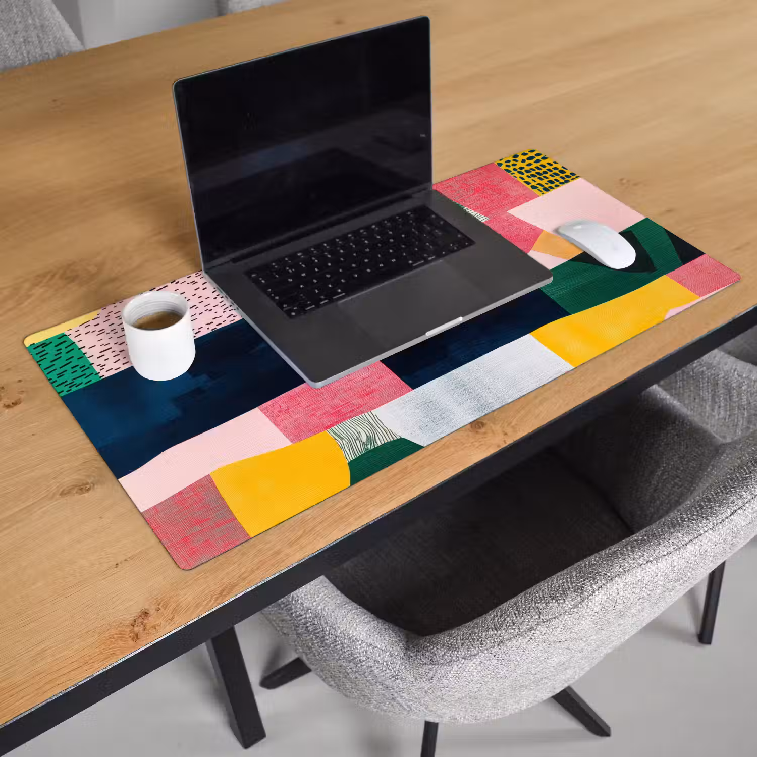 Abstract - Roze - Lappen - Vormen - Geel Muismat XXL klein -sfeer1