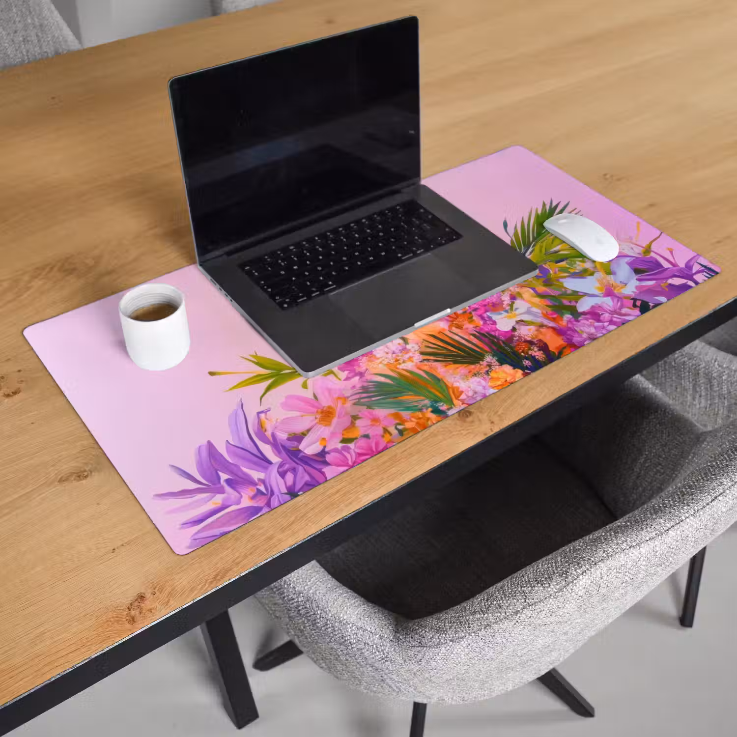 Vrouw - Abstract - Cirkel - Bloemen Muismat XXL klein -sfeer1