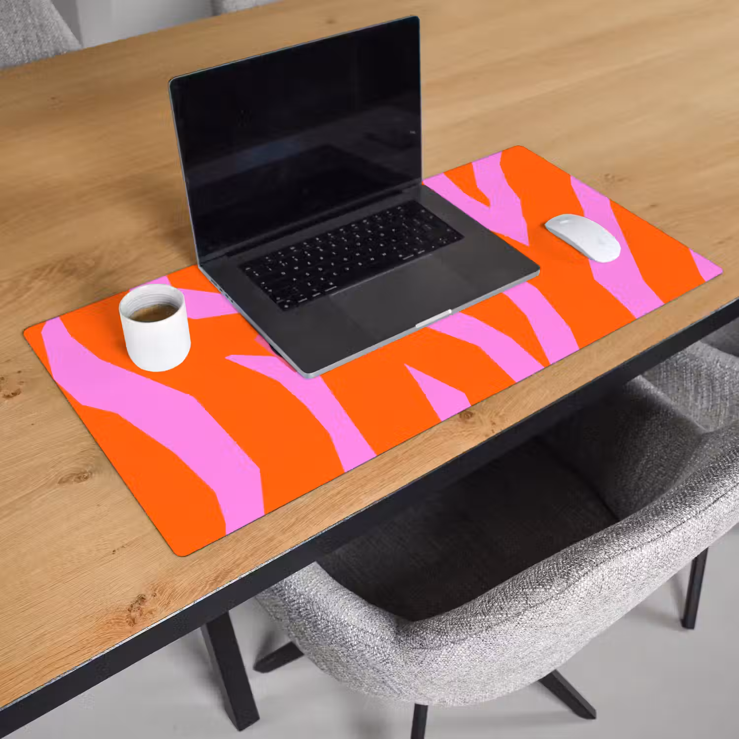 Zebraprint - Grafisch - COOL - Oranje Muismat XXL klein -sfeer1