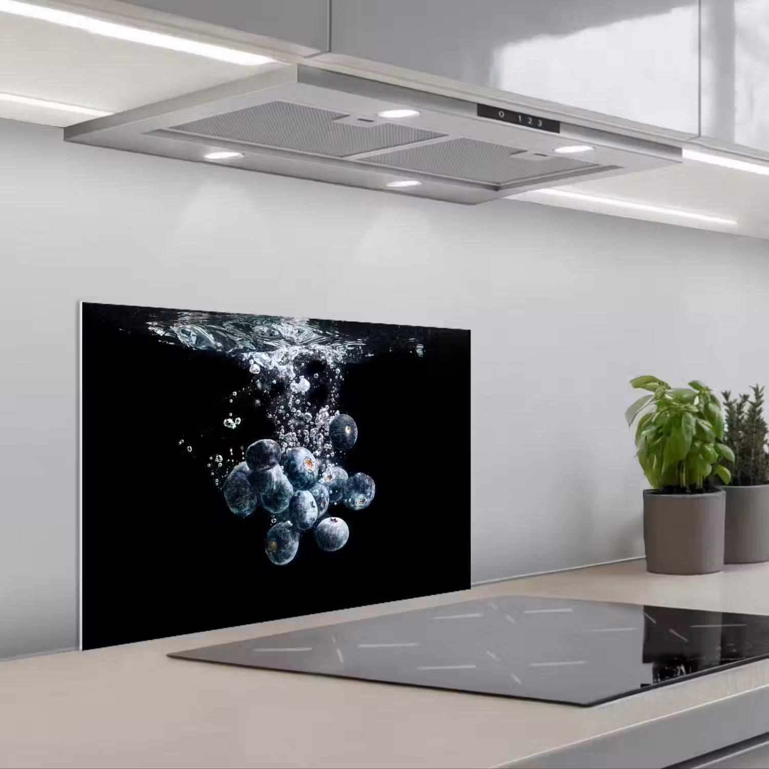 Blauwe bessen - Fruit - bes - Stilleven - Water - Zwart keuken achterwand spatscherm klein -3d_schuin