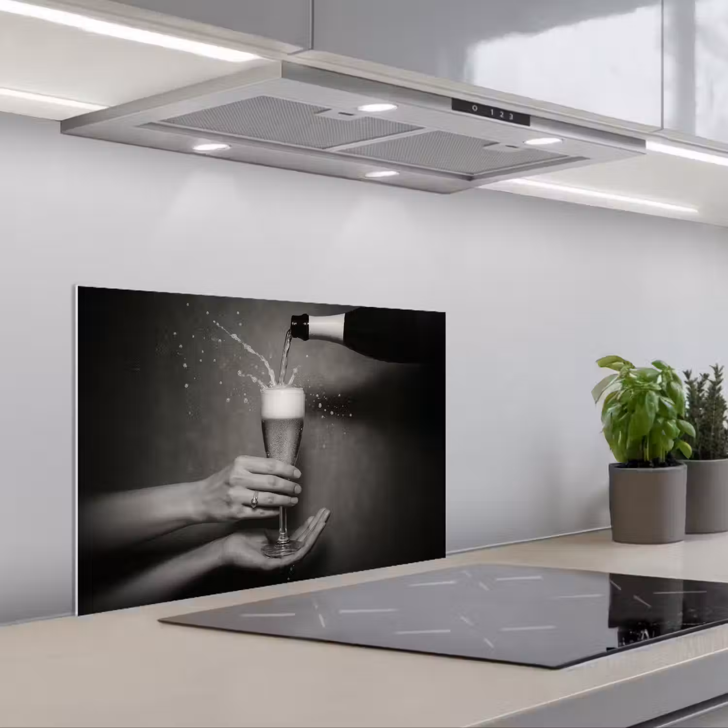 Champagnefles - Glas - Minimalistisch - Spetters keuken achterwand spatscherm klein -3d_schuin