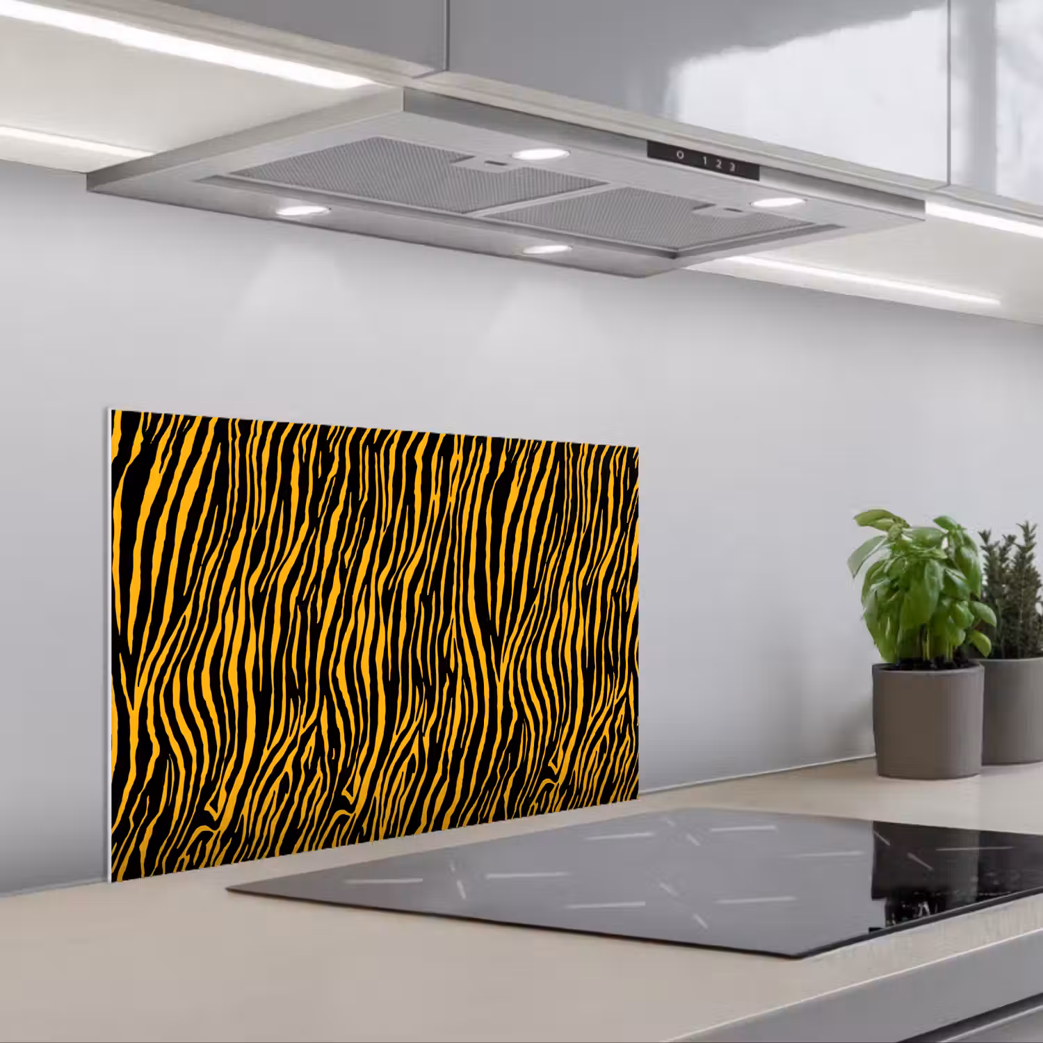 Oranje - Tijger - Zwart - Patroon keuken achterwand spatscherm klein 900 -3d_schuin