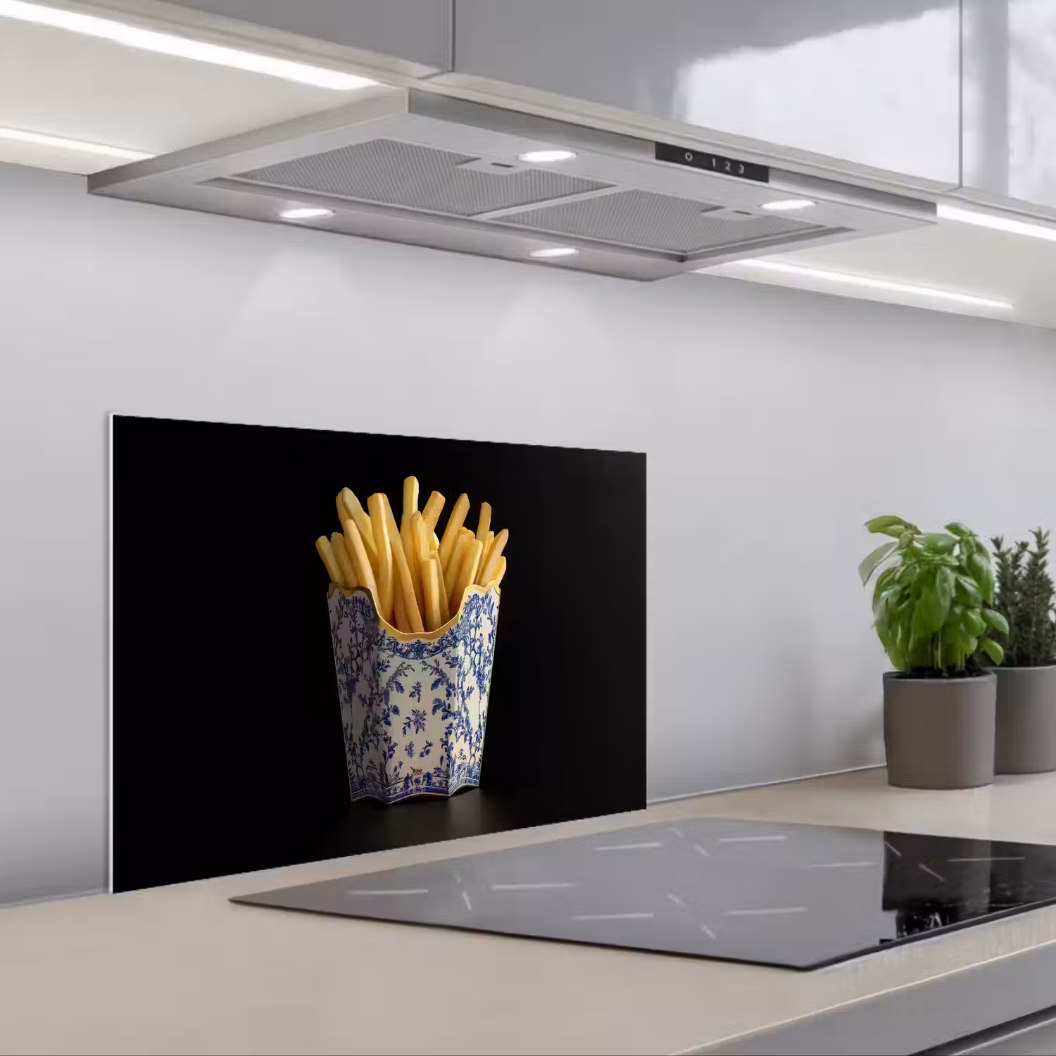 Friet - Porselein - Delfts blauw - Eten keuken achterwand spatscherm klein -3d_schuin