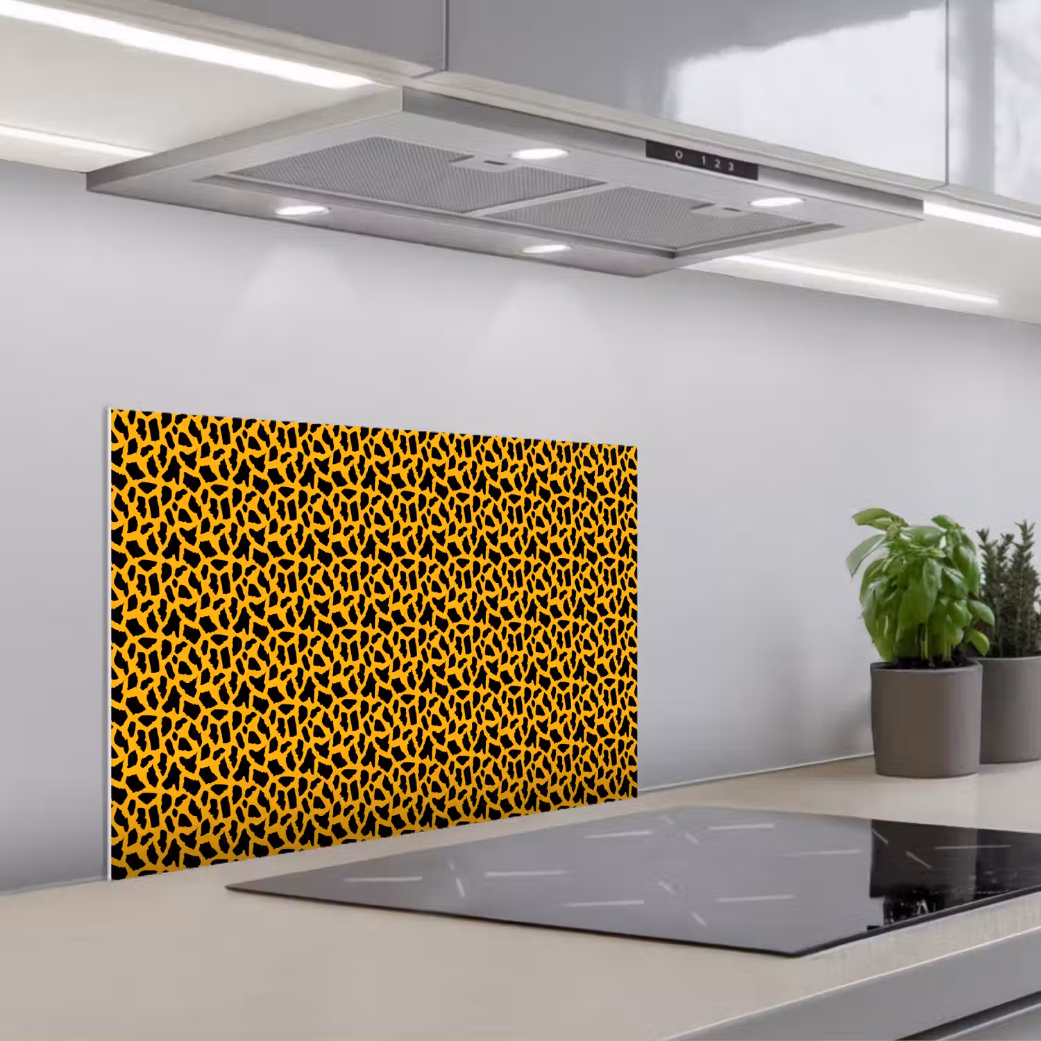 Zwart - Vlekken - Oranje - Dier keuken achterwand spatscherm klein 900 -3d_schuin