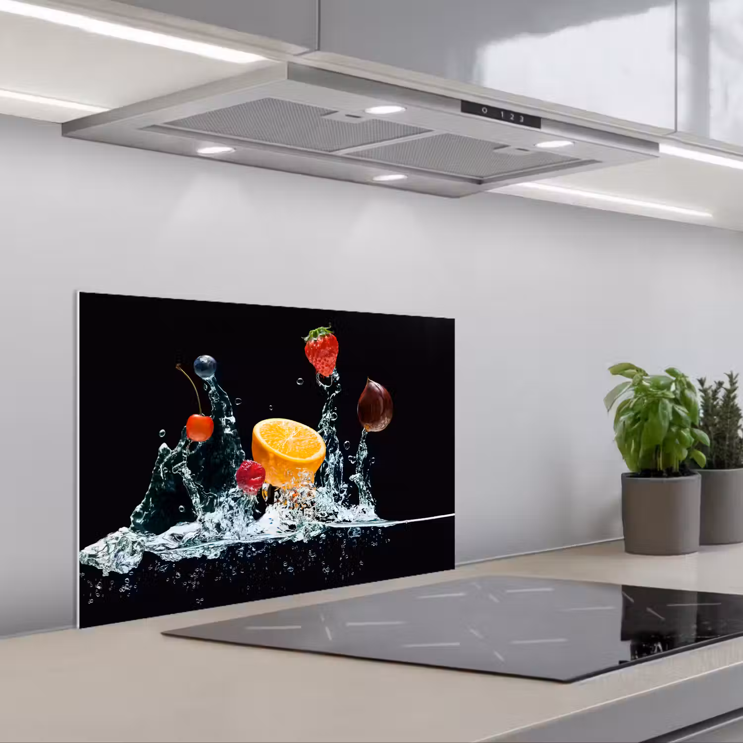 Water - Fruit - Sinaasappel - Aardbei - Kers - Zwart keuken achterwand spatscherm klein -3d_schuin