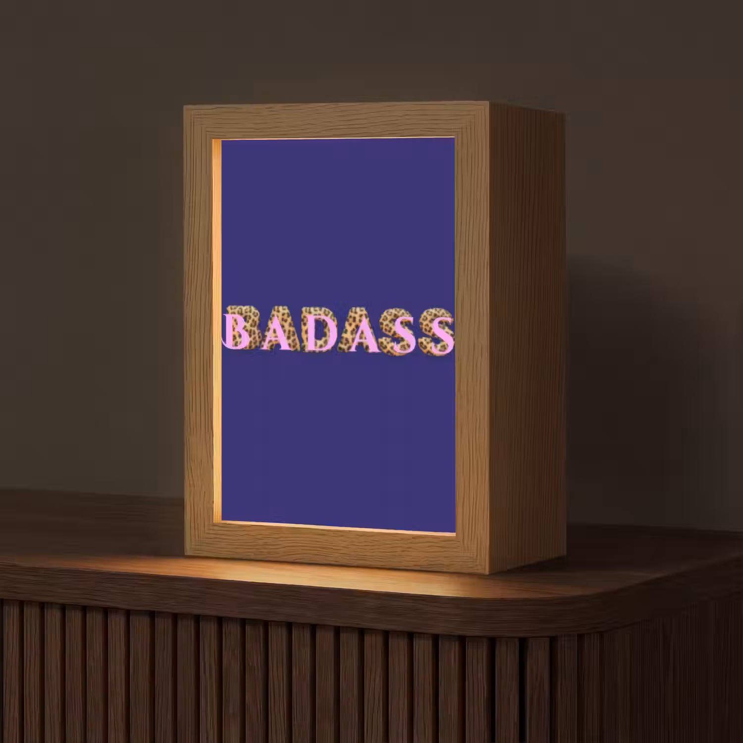 Badass - Panterpint - Schaduw - Roze Light Box met kabel (Tafellamp) klein -z3d_website