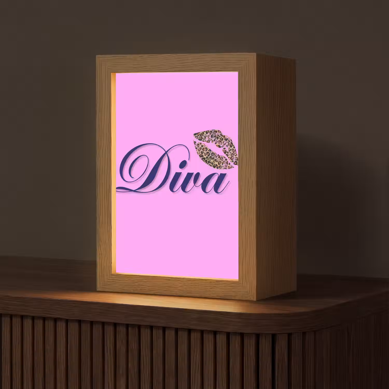 Diva - Lip - Panterprint - Roze Light Box met kabel (Tafellamp) klein -z3d_website