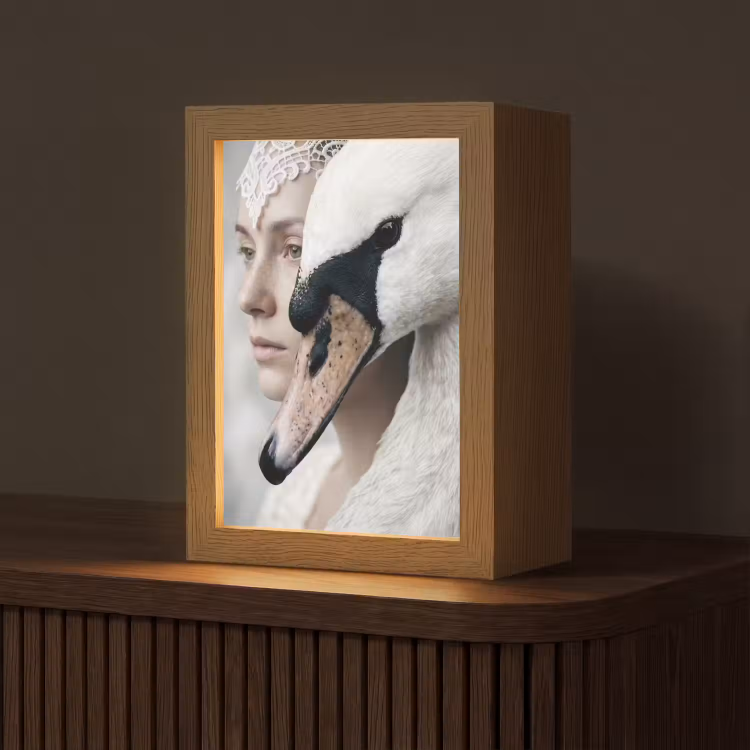 Vrouw - Zwaan - Wit Light Box met kabel (Tafellamp) klein -z3d_website