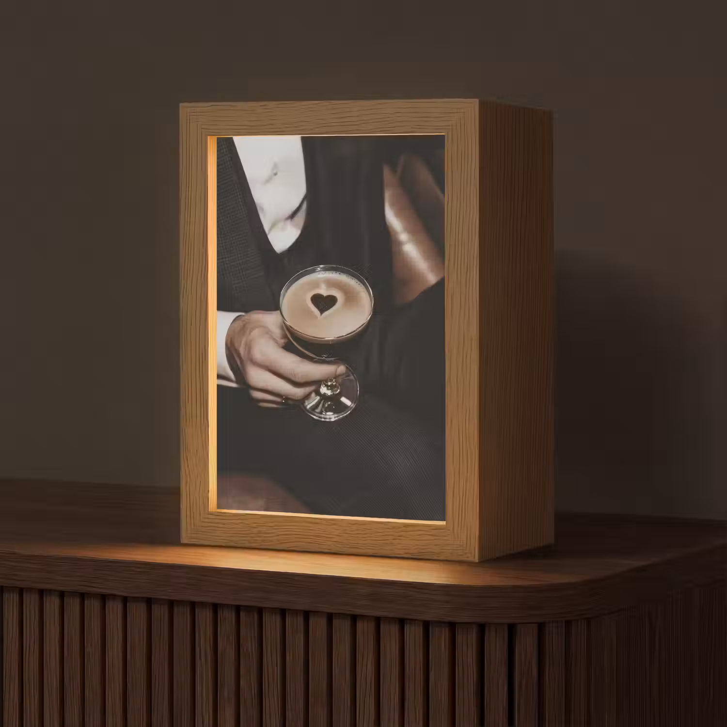 Hartje - Cocktail - Espresso Martini - Hand Light Box met kabel (Tafellamp) klein -z3d_website