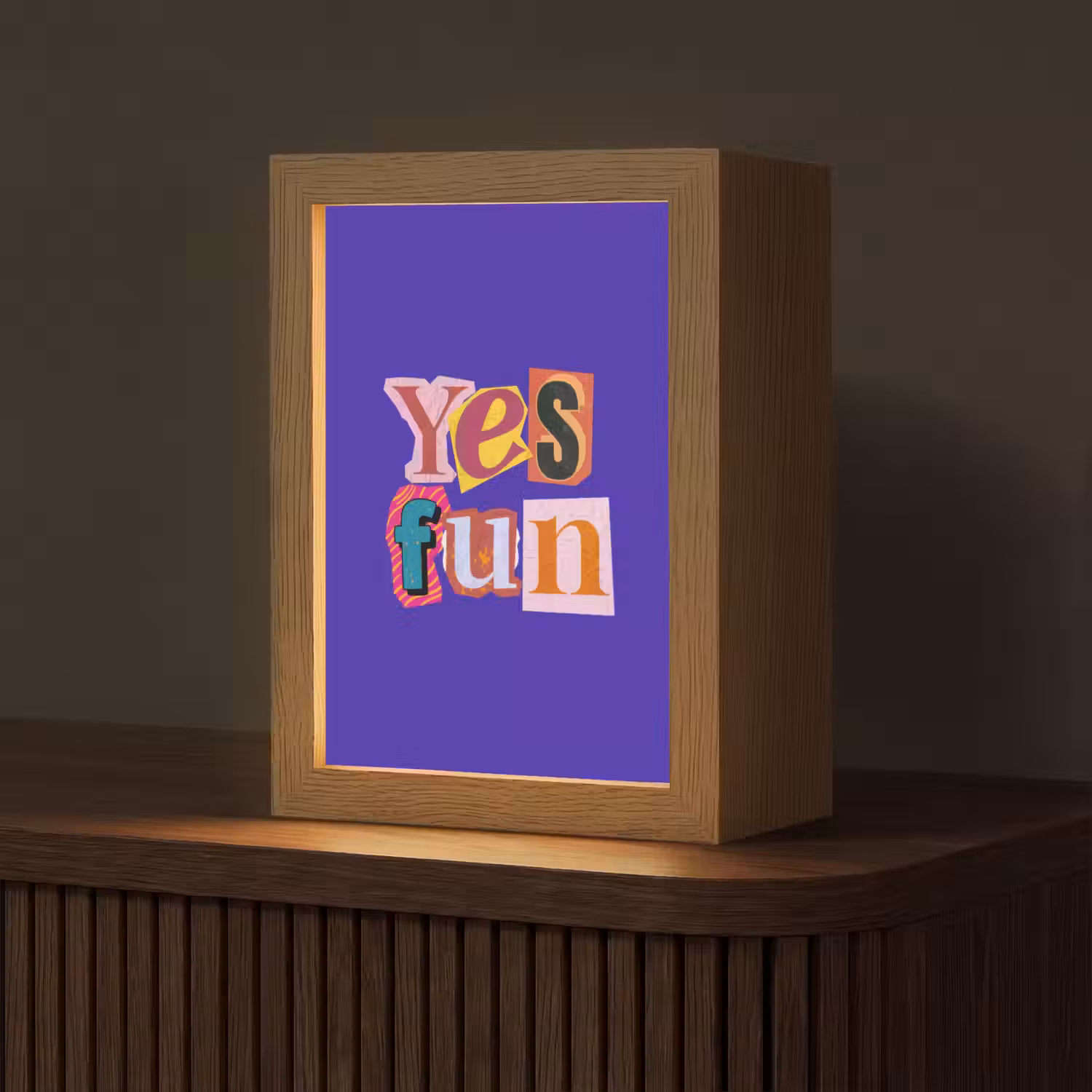 Yes fun - Kleurrijk - Collage-stijl Light Box met kabel (Tafellamp) klein -z3d_website