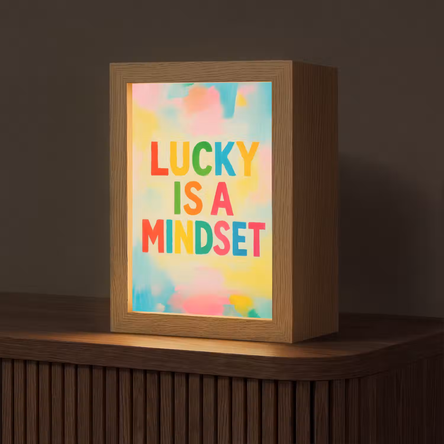 Quote - Lucky - Regenboogkleuren Light Box met kabel (Tafellamp) klein -z3d_website