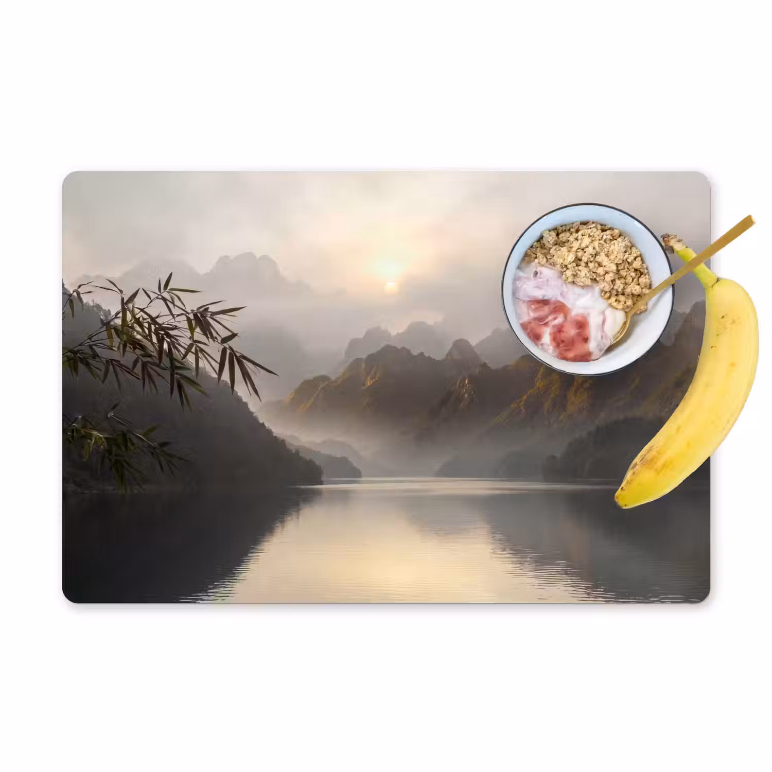 Bergen - Water - Mist - Natuur - Landschap Placemat vinyl groot -zzzproduct_Kitchenyeah-website
