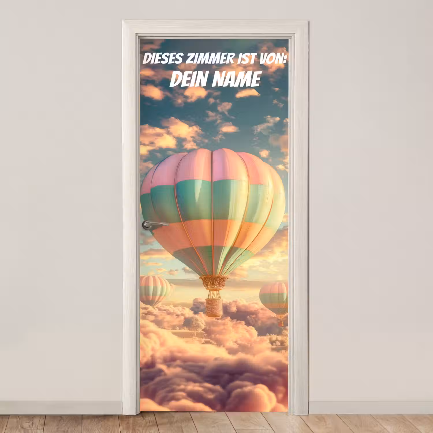Heißluftballon über Wolken mit Namensfeld. deurposter klein -3d_beige