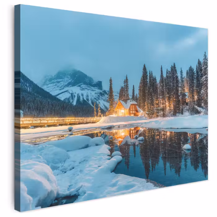 Leinwandbild - Winterlandschaft - Natur - Haus - Berge - Schnee