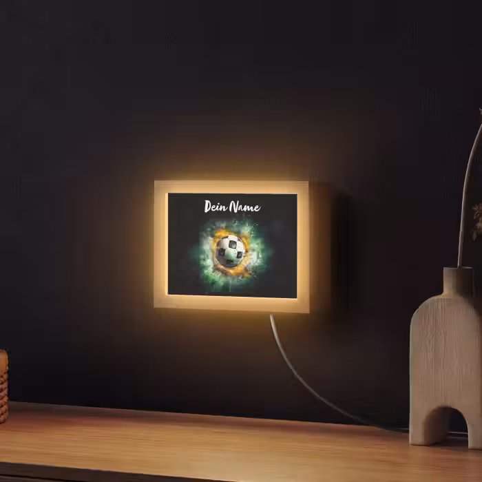 Lightbox - Wandlampe Kinderzimmer mit Namen - Ball - Fußball - Grün - Orange - Rauch