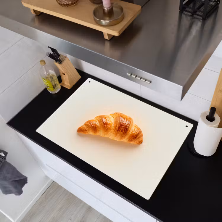 Croissant - Brood - Beige Inductie beschemer met haakjes klein -sfeer1