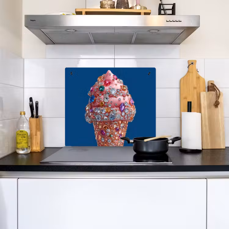Ijsje - Hoorntje - Steentjes - Blauw Inductie beschemer met haakjes middel -sfeer2