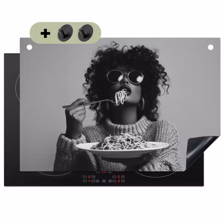 Vrouw - Pasta - Zwart - Wit Inductie beschemer met haakjes klein -3d