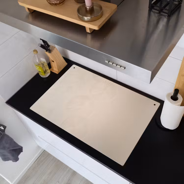 Japandi - Beige - Modern Inductie beschemer met haakjes klein -sfeer1