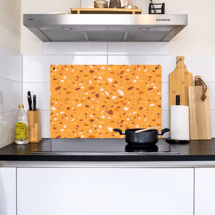 Terrazzo - Patroon - Okergeel Inductie beschemer met haakjes klein 777 -sfeer2