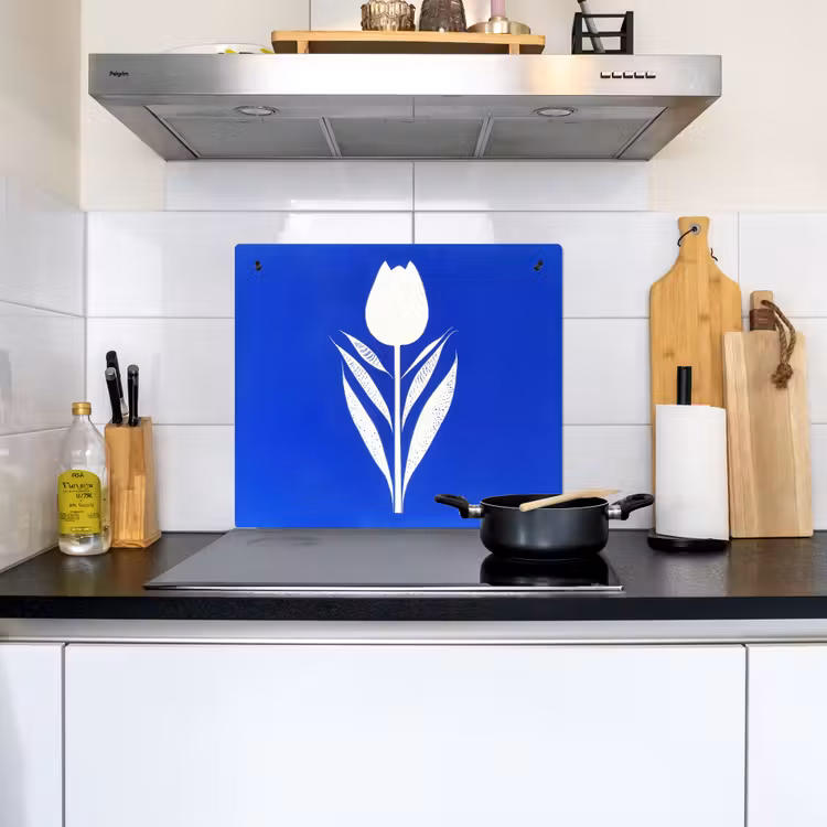 Tulp - Minimalistisch - Bladeren - Wit Inductie beschemer met haakjes middel -sfeer2