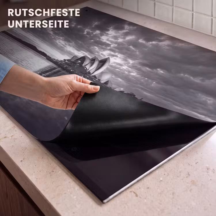 Architectuur - Water - Stad - Modern - Zwart-wit Inductie beschemer met haakjes klein -ky-onderkant-de