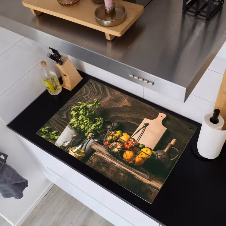 2-in-1 Herdabdeckplatte & Spritzschutz - Aromen der mediterranen Küche - Aroma's van het Mediterrane Keuken Inductie beschemer met haakjes klein