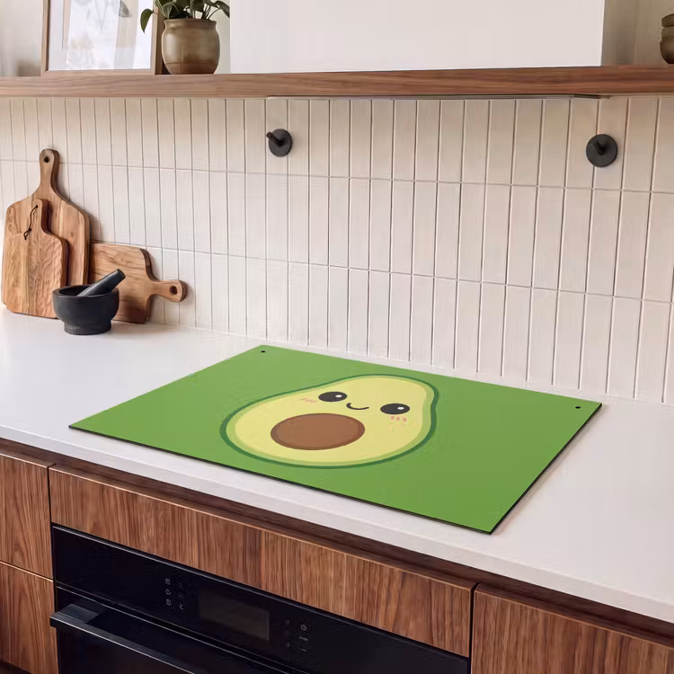 2-in-1 Herdabdeckplatte & Spritzschutz - Avocado - Grün - Verspielt - Avocado - Groen - Speels Inductie beschemer met haakjes klein