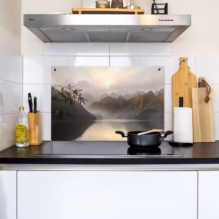 Bergen - Water - Mist - Natuur - Landschap Inductie beschemer met haakjes klein -sfeer2
