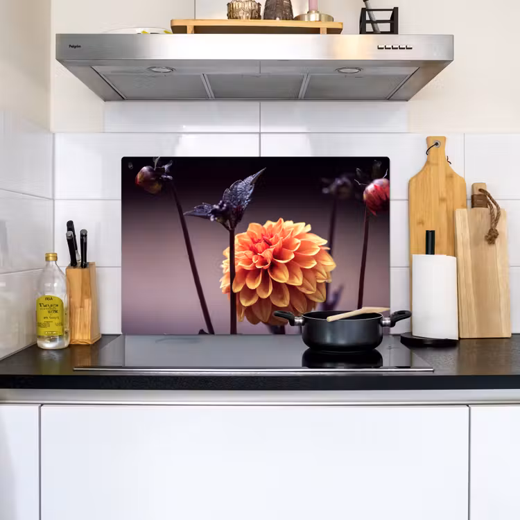 2-in-1 Herdabdeckplatte & Spritzschutz - Blühendes Herbstglühen - Herfstgloed in Bloei Inductie beschemer met haakjes klein