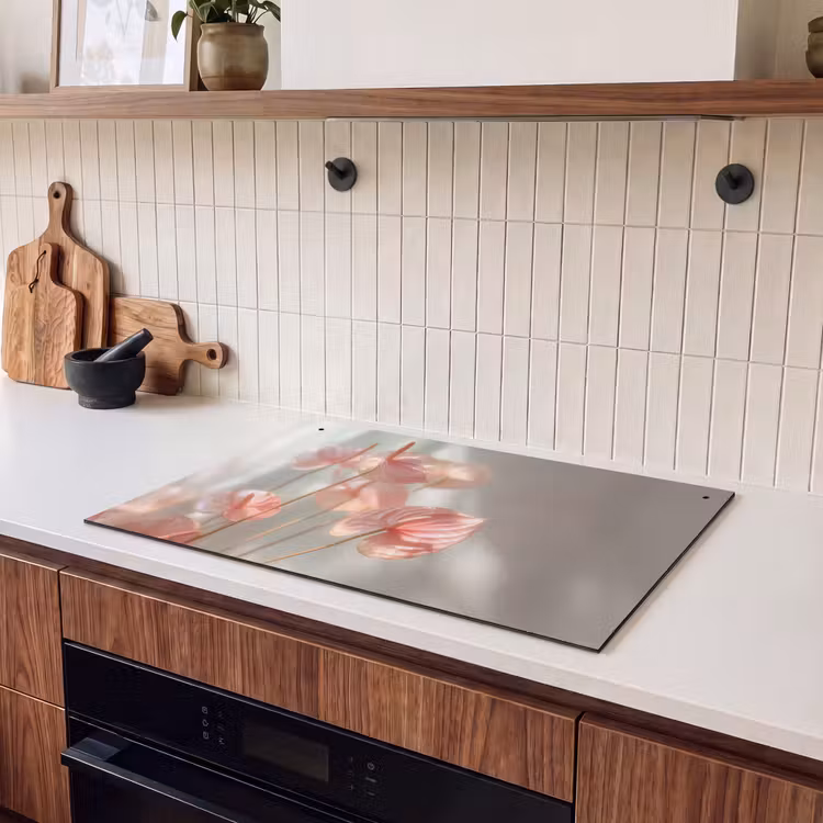 2-in-1 Herdabdeckplatte & Spritzschutz - Blumen - Stiele - Rosa - Schatten - Bloemen - Stelen - Roze - Schaduw Inductie beschemer met haakjes klein