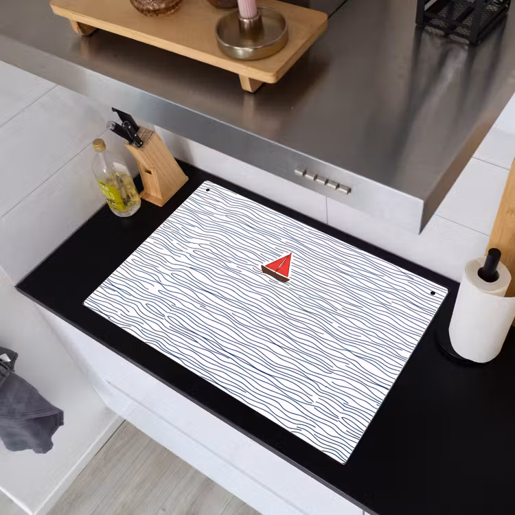 Boot - Water - Rood - Illustratie - Minimalistisch Inductie beschemer met haakjes klein -sfeer1