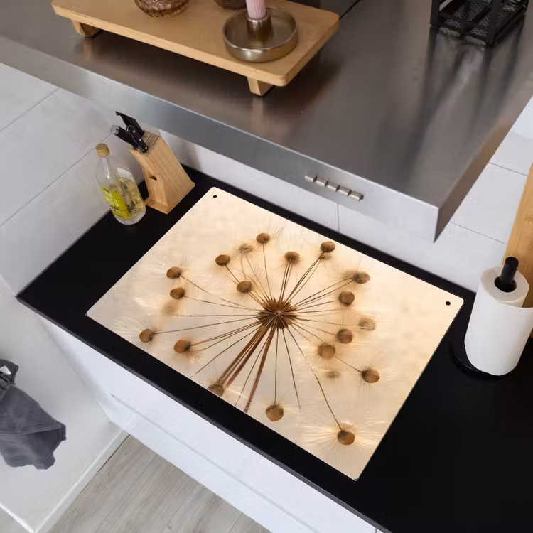 2-in-1 Herdabdeckplatte & Spritzschutz - Die goldene Eleganz des Löwenzahns - Gouden Sierlijkheid van de Paardenbloem Inductie beschemer met haakjes klein